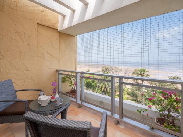 The Resort : photo 5 de la chambre premium sea view with balcony