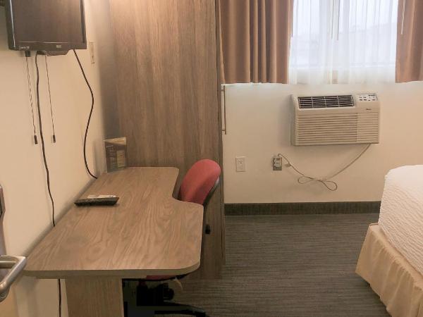 Days by Wyndham Niagara Falls Centre St. By the Falls : photo 5 de la chambre chambre lit queen-size 