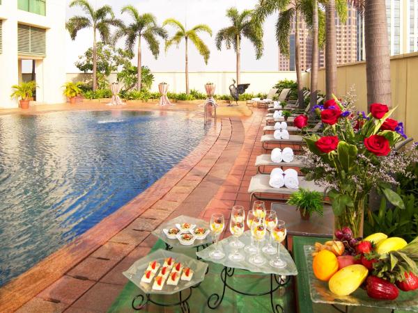 Grand Copthorne Waterfront : photo 5 de la chambre grande chambre lit king-size deluxe (récemment rénovée)