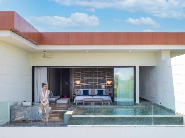 Cape Nidhra Hotel : photo 1 de la chambre suite sky de luxe avec piscine
