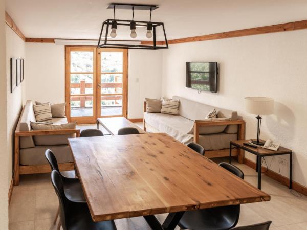 Hostería del Cerro : photo 6 de la chambre chambre familiale avec salle de bains