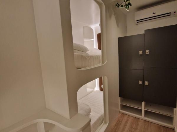 Hostel The Golden Stork : photo 2 de la chambre lit dans dortoir mixte de 8 lits