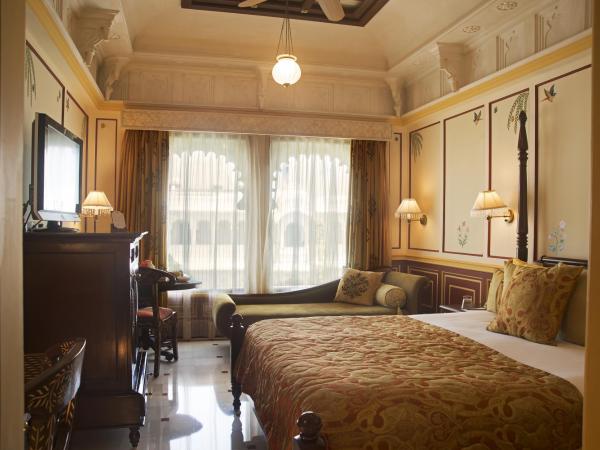 Taj Lake Palace Udaipur : photo 1 de la chambre chambre double de luxe - vue sur jardin