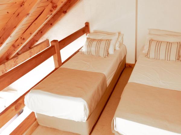 Hostería del Cerro : photo 8 de la chambre chambre familiale avec salle de bains