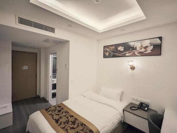 KYRIAD ROUEN SUD - Sotteville les Rouen : photo 5 de la chambre hébergement standard avec 1 lit simple