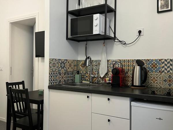 VILLA VLAS - Chambre d'Hôte - Limoges : photo 3 de la chambre chambre double avec salle de bains privative