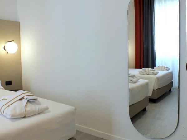 BB Hotels Smarthotel Derose : photo 3 de la chambre chambre triple supérieure