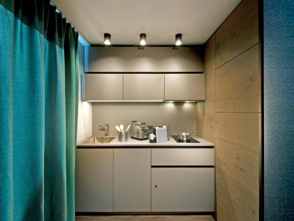 Ferienparadies Natterer See : photo 5 de la chambre « maison flottante » mobilheim