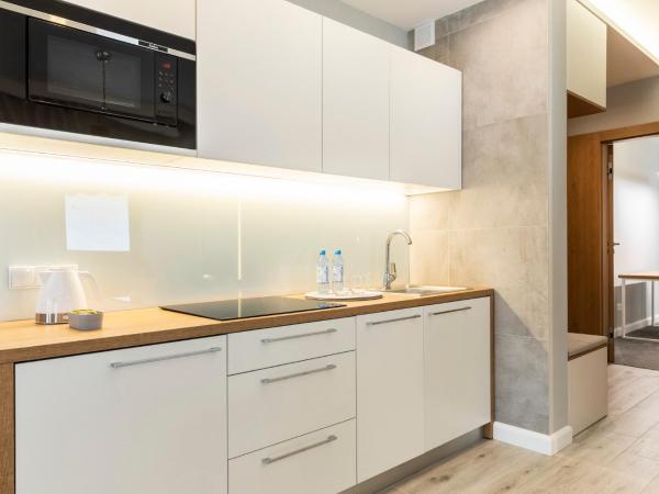 Royal Hill Residence : photo 8 de la chambre appartement avec terrasse