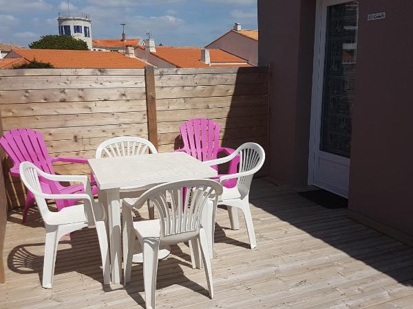 La Vigie Vacances : photo 4 de la chambre appartement 1 chambre - vue latérale sur mer