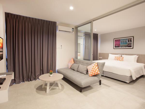 Recenta Suite Phuket Suanluang : photo 1 de la chambre suite deluxe (non-fumeurs)