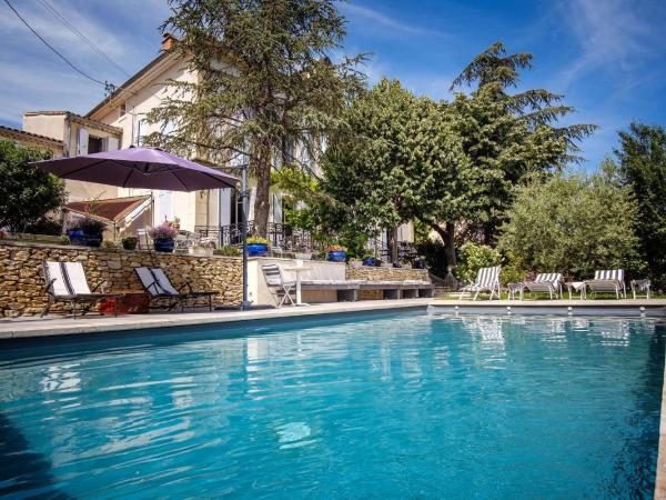 B&B en Provence- Villa Saint Marc : photo 1 de la chambre chambre double deluxe