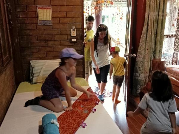 P P Garden Home Bungalow : photo 6 de la chambre chambre familiale