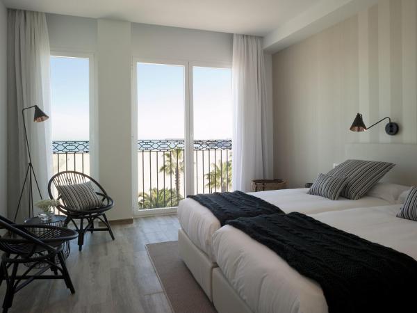 Hotel Boutique Balandret : photo 1 de la chambre chambre double - vue sur mer
