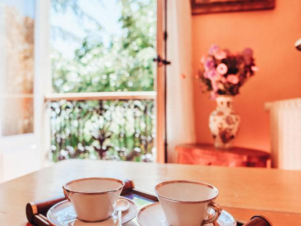 B&B en Provence- Villa Saint Marc : photo 3 de la chambre chambre double - vue sur jardin