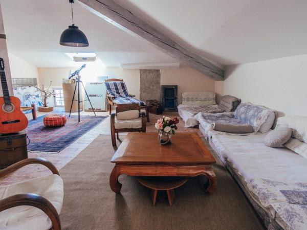 B&B en Provence- Villa Saint Marc : photo 6 de la chambre chambre familiale avec salle de bains