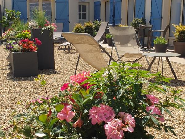 Beaune Hôtel : photo 3 de la chambre chambre triple - accessible aux personnes à mobilité réduite