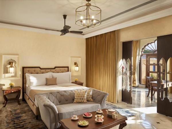 Sawai Man Mahal : photo 3 de la chambre suite de luxe avec bassin profond