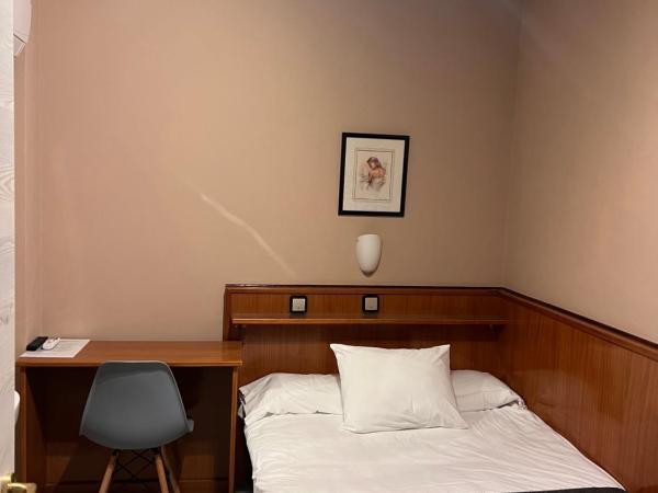 Hostal Arenal : photo 2 de la chambre chambre simple