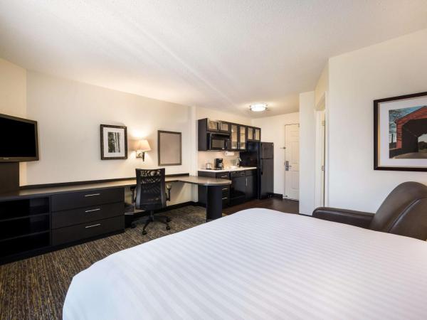 Sonesta Simply Suites Austin The Domain Area : photo 1 de la chambre queen studio suite with bathtub - mobility/hearing accessible