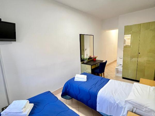 Hotel Como : photo 1 de la chambre chambre lits jumeaux