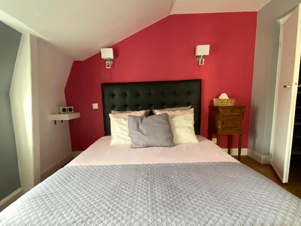 Au coin du spa : photo 9 de la chambre chambre lit king-size avec baignoire spa