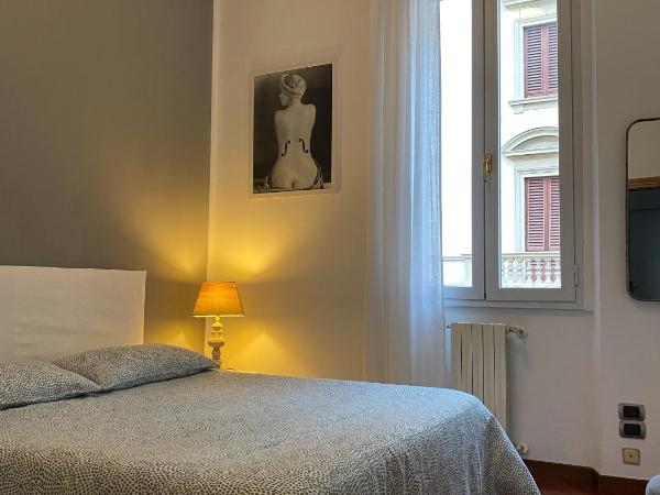 Maison Étoile : photo 3 de la chambre chambre double avec salle de bains privative extérieure