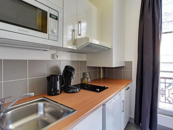 Short Stay Group Museum View Serviced Apartments : photo 5 de la chambre studio (2 adultes)