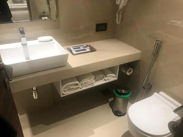 The International by Tunga : photo 3 de la chambre elegant room twin bed