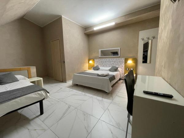 Lion Guesthouse : photo 6 de la chambre chambre triple