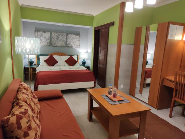 Hotel Oswaldo : photo 1 de la chambre chambre double confort avec balcon