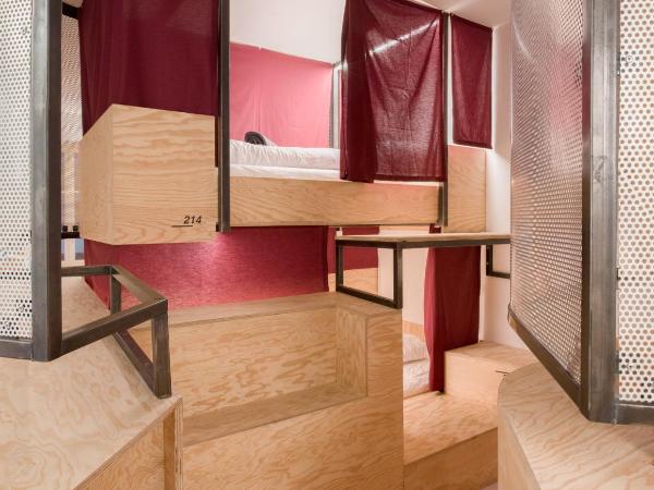 Montagu Hostel : photo 4 de la chambre lit simple dans dortoir mixte de 10 lits