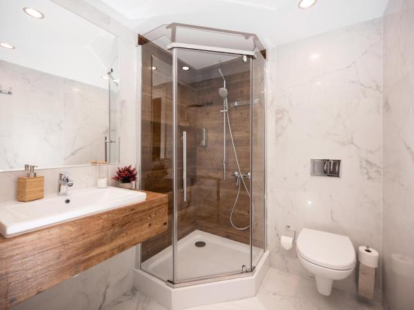 Hive Family House : photo 10 de la chambre chambre quadruple de luxe