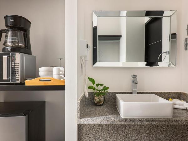 Suites Malecon Cancun : photo 8 de la chambre chambre standard