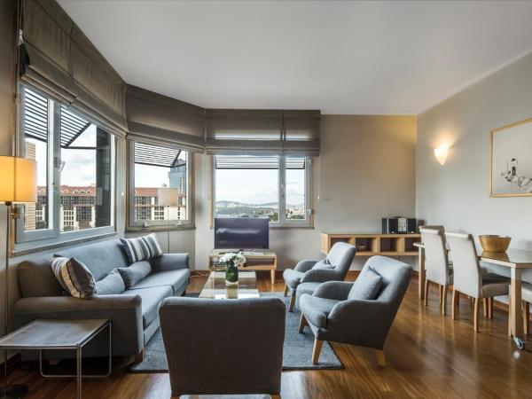 Taxim Suites Residences Istanbul : photo 2 de la chambre suite avenue - vue sur parc gezi