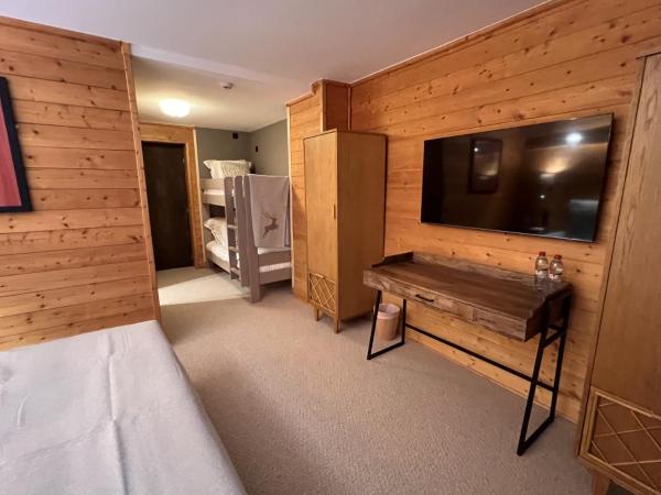 Everest Hotel : photo 8 de la chambre chambre familiale