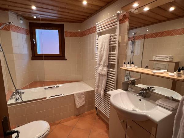 Everest Hotel : photo 10 de la chambre chambre double ou lits jumeaux deluxe - vue sur montagne