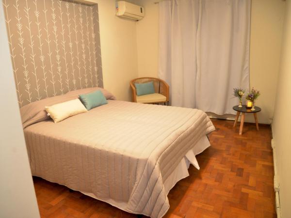 HOSTEL KUYUK : photo 2 de la chambre chambre double ou lits jumeaux avec salle de bains commune