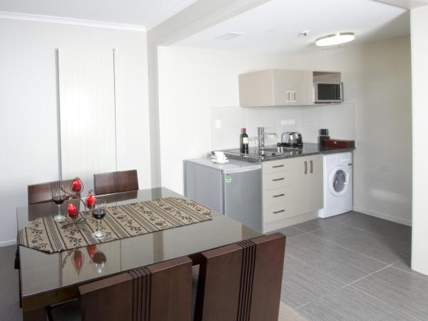 Apollo Hotel Rotorua : photo 3 de la chambre suite spa 1 chambre premier