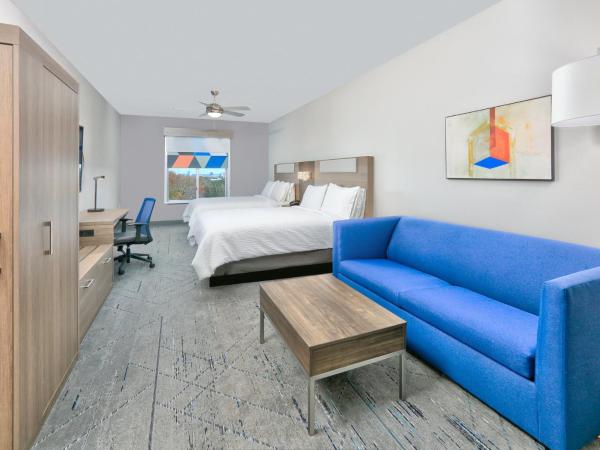 Holiday Inn Express & Suites North Dallas at Preston, an IHG Hotel : photo 6 de la chambre suite avec 2 lits queen-size