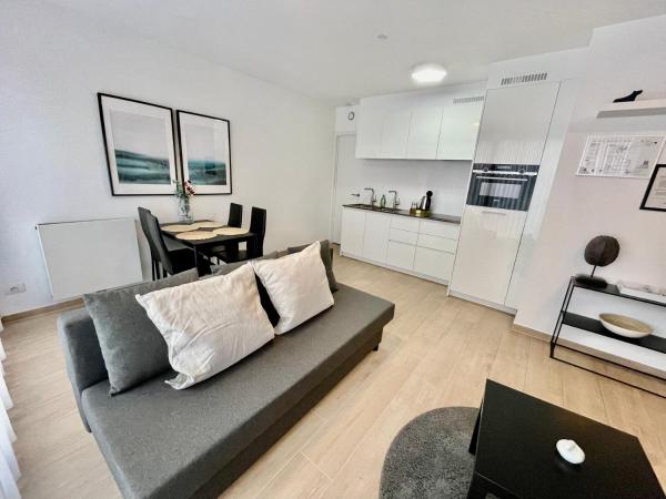 OneLuxStay near Diamond District : photo 1 de la chambre appartement 1 chambre