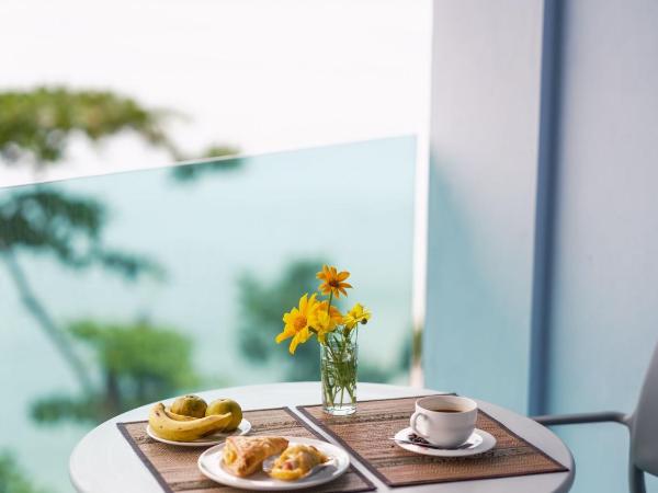 Cliff Lanta Suite-Koh Lanta Krabi : photo 8 de la chambre chambre lit king-size - vue sur mer