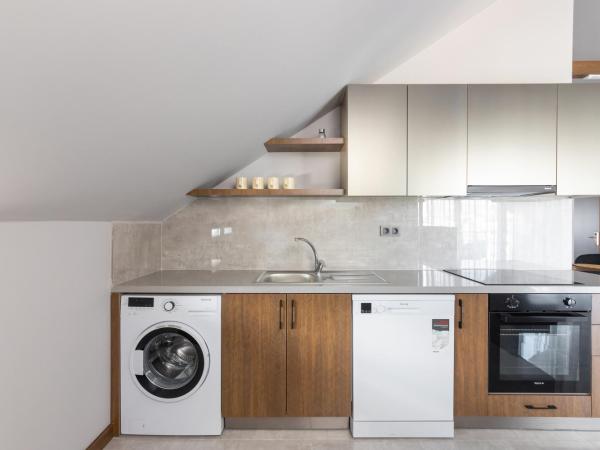 BİSUİTES : photo 8 de la chambre chambre double ou lits jumeaux supérieure - vue sur montagnes