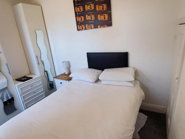 Diamonds Guest House : photo 1 de la chambre chambre double standard