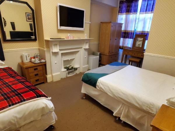 Diamonds Guest House : photo 6 de la chambre chambre triple standard