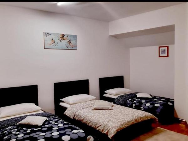 Firenze inn 21 Florence : photo 5 de la chambre chambre triple Économique avec salle de bains commune