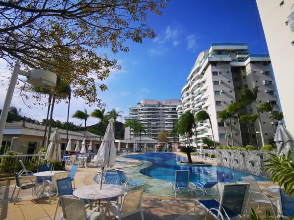 Cobertura com Piscina e Churrasqueira no Barra Sunday Resort R1-001 : photo 2 de la chambre appartement