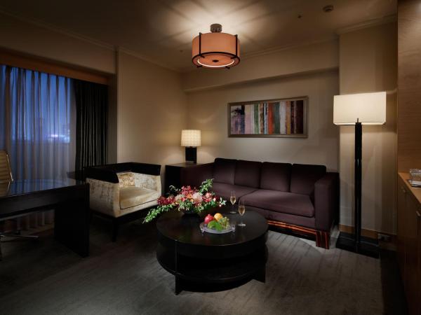 Grand Prince Hotel Shin Takanawa : photo 4 de la chambre chambre lits jumeaux suite club avec accès au salon - non-fumeurs