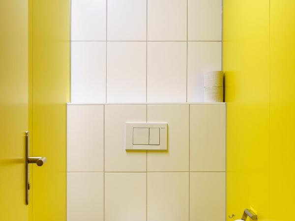 Backpackers Villa Sonnenhof - Hostel Interlaken : photo 4 de la chambre chambre triple