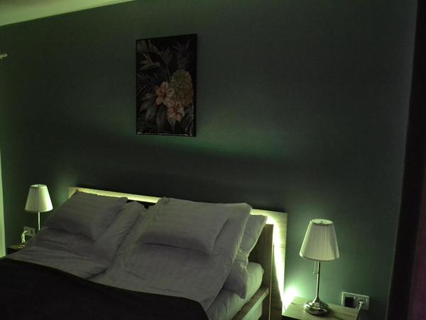 Főnix Design Rooms : photo 8 de la chambre chambre triple